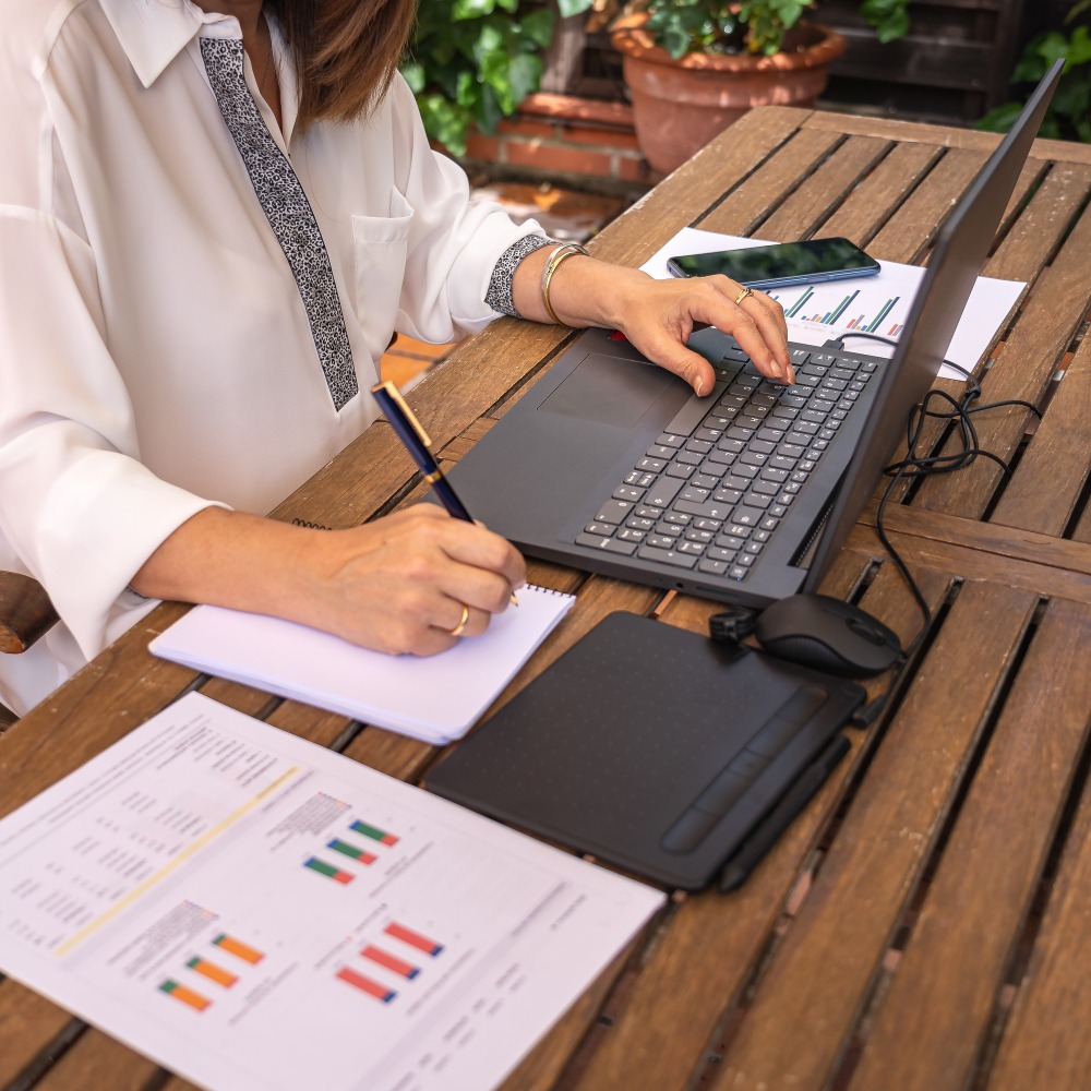 Gestion administrative à distance : classer ses encaissements avant la déclaration