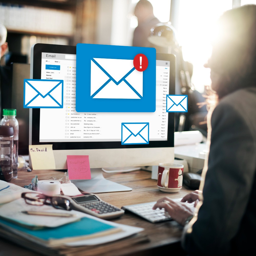 Gestion des E-mails et Relances Clients
